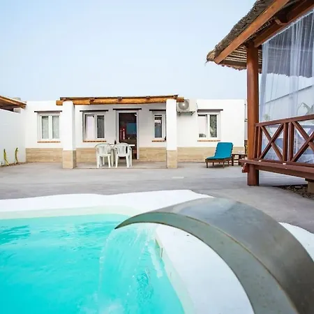 Tailan Con Piscina Y Jacuzzi Privado Villa